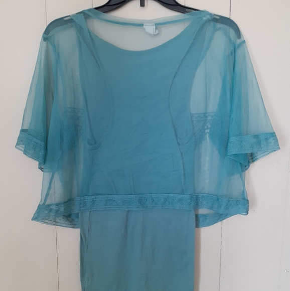 Top - Picture 2 of 4